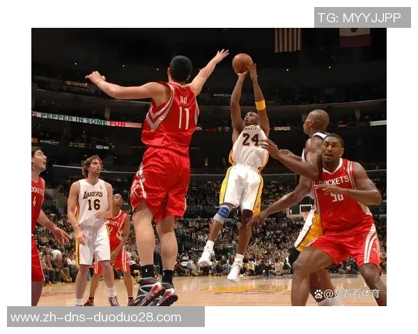 2009年火箭与开拓者激战回顾:经典对决与球星风采的精彩瞬间 2009年火箭与开拓者激战回顾:经典对决与球星风采的精彩瞬间